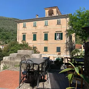 Bed & Breakfast Bb Palazzo Doria, Dolcedo